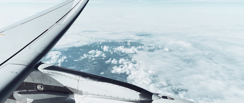 Lufthansa: Exploring the Upsides, Downsides, and Ticket Prices